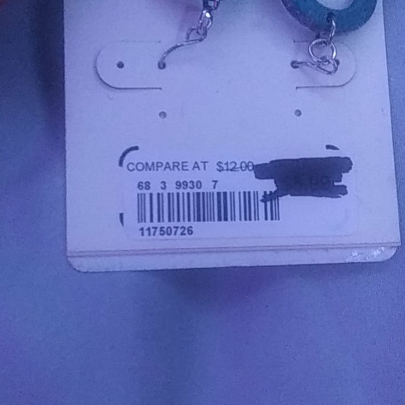 Earrings - Picture 16 of 16